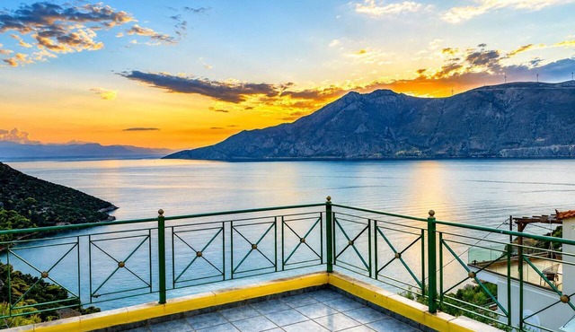 Suite Sunset, Overlooking the Sea in Ag. Vasilios