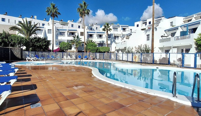 Sunny and comfy appartment in a residencial development near the sea in Tias