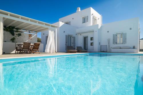 Sunny Villa Sifnos in Apollonia