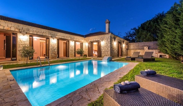Super Zakynthos Villa | Kivelo Villa | 3 Bedrooms | Private Pool