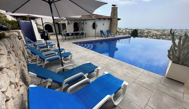 SUPERB SWIMMING POOL VILLA 180 ° SEA VIEW VALENCIA ALICANTE MORAIRA in BENISSA