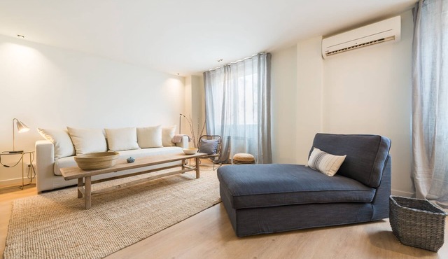The Double Loft | Designer Loft for 4 Next to Atocha in Madrid