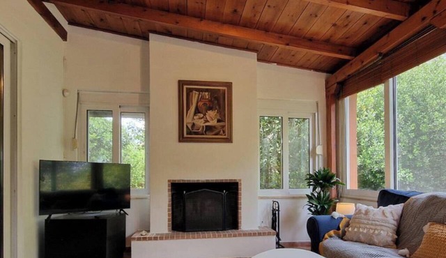 The Painter's Garden - Relaxing House 3 min Walk to Beach & Private Parking.