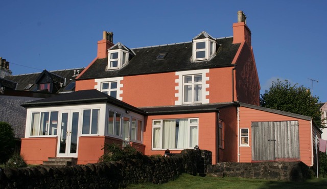 The Rowans - Pet Friendly With Amazing Views in Tobermory