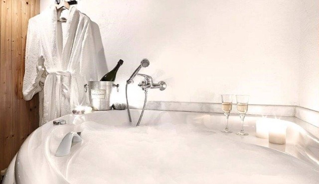 Traditional & Luxurious: Villa 'ICARUS' Privet SPA, Infinity Pool in Paros