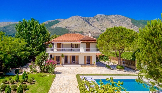 Villa Agricola with private swimming pool