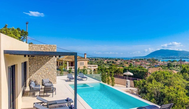 Villa Amoena by Villa Plus