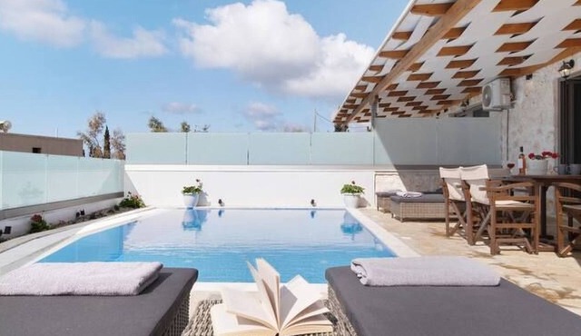 Villa Hrw mit privatem Pool by Interhome