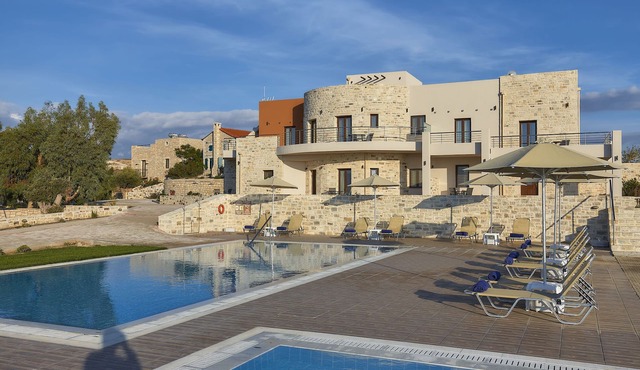 Villa in Kamilari near Beach & Pool