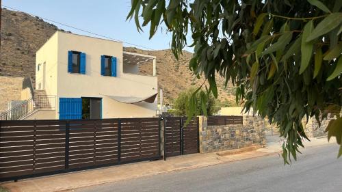 Villa Nicolina Apartment 1 in Límnai