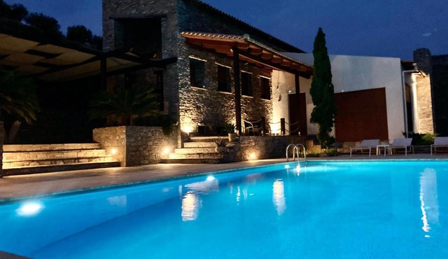 Villa Pebbles