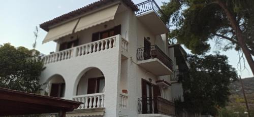 Villa sea view Poros island! in Poros