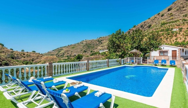Villa Virginia Arenas by Ruralidays in Málaga