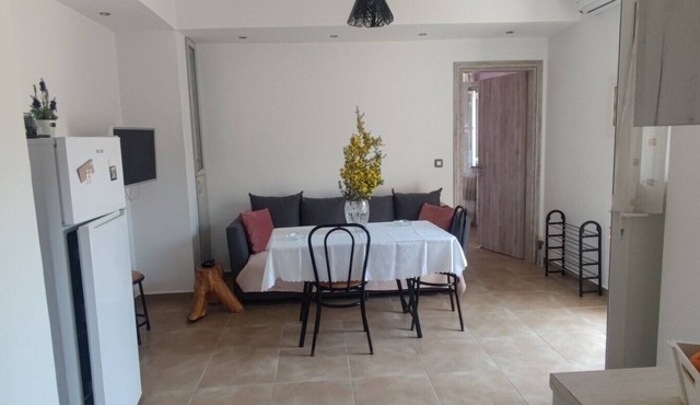 Villa Vrontaki – Peaceful Estate with Olive Grove in Doroufi