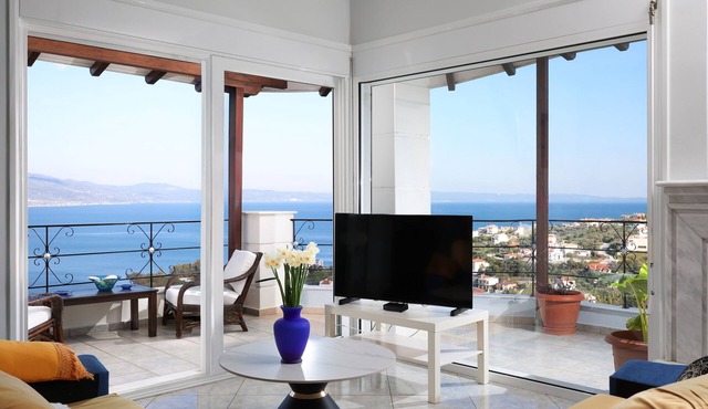 Volos Seacrest Luxury Villa