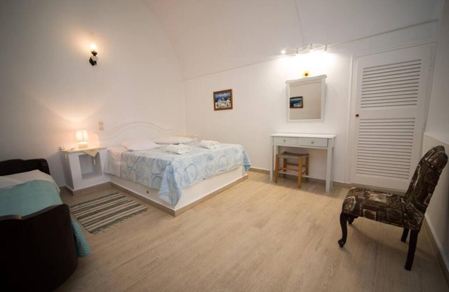 Cave House by Hotel Thira