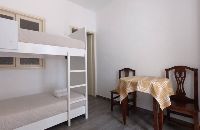 Economy 4 persons Studio 30 meters from Perissa Beach