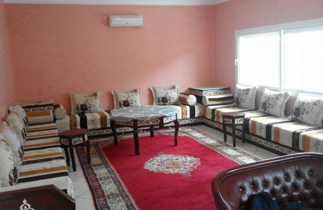 Spacious 3 Bedrooms Villa near the beach AH31067