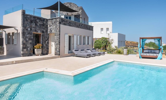 Vourvoulos House | 100 m² House ∙ 2 bedrooms ∙ 6 guests