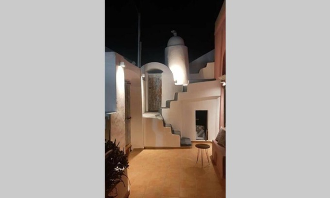 Messaria House | 1825 Santa Anna White Owl