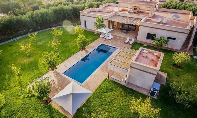 Oulad Hassoune Villa | 450 m² Villa ∙ 6 bedrooms ∙ 12 guests