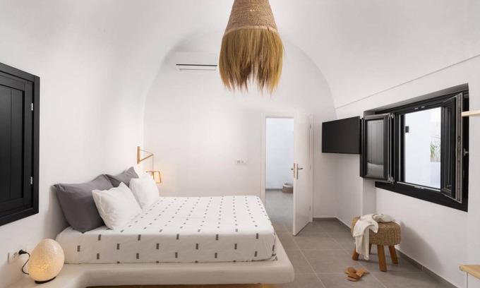 Oia Villa | 50 m² Villa ∙ 1 bedroom ∙ 3 guests