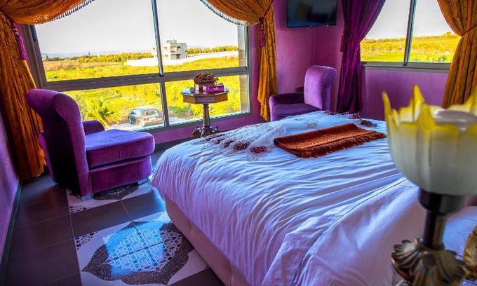 Ain Chkef House | 90 m² Farmhouse ∙ 2 bedrooms ∙ 8 guests