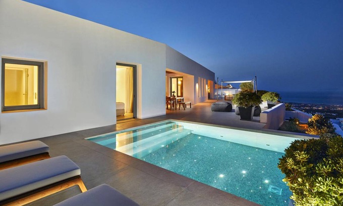 Santorini Villa | 90 m² Villa ∙ 1 bedroom ∙ 4 guests