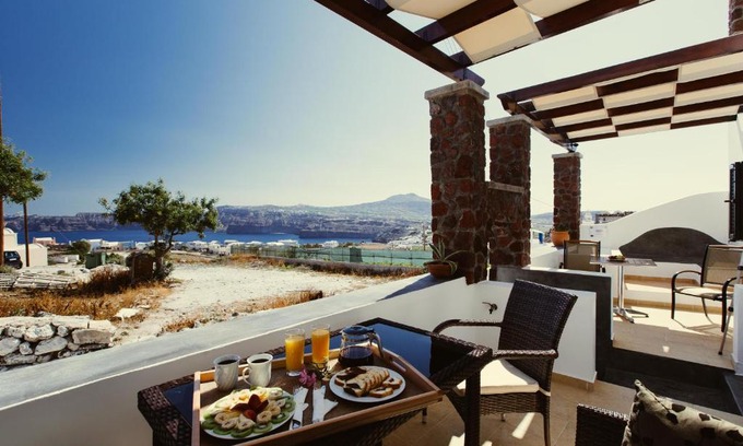 Akrotiri Apartment | Aelia Suites