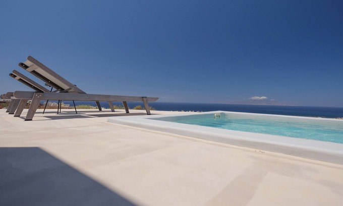 Oia House | Aplada Suites