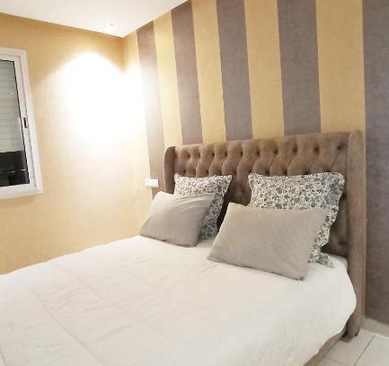 Cite Al Mohammadi Apartment | Appartement neuf avec vue sur mer et piscine intérieure