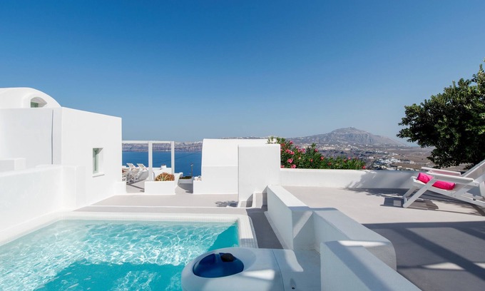 Akrotiri House | Aura Marina Apartments Santorini