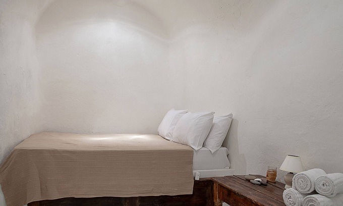 Emporio Villa | Canava Emporio, Lovingly restored winery built