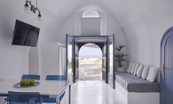 Finikia Apartment | Fava Eco Suites - Family Suite