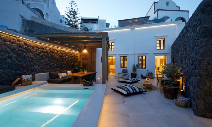 Karterados Bed & Breakfast | Floria Suites