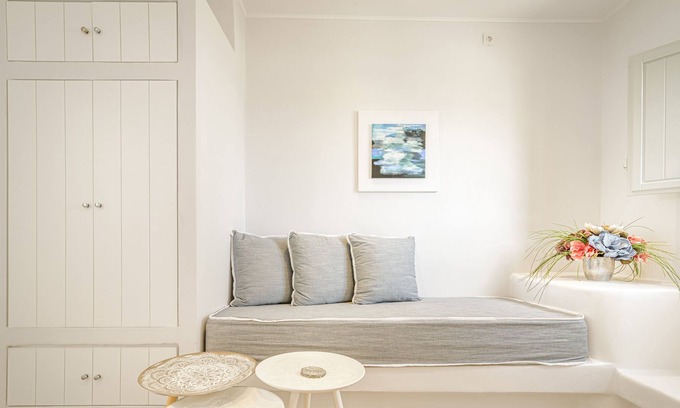 Imerovigli Villa | Luxury private Villas with Pool or Jacuzzi