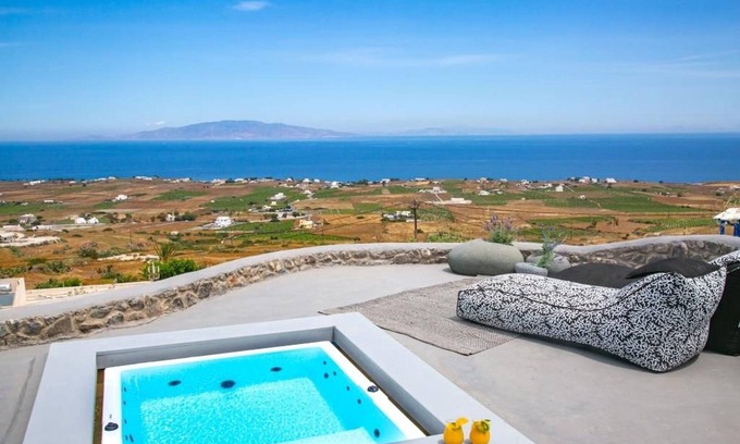 Finikia Villa | Luxury Santorini Villa | Villa Elysian Dyo | Private Hot Tub | Air Conditioning.