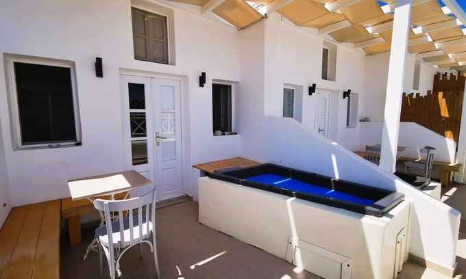 Oia Apartment | Muses Cycladic Suites - Compact Two-Bedroom Suite with Outdoor Hot Tub