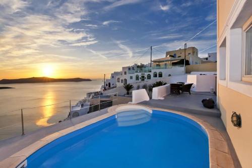 Fira House | NEOKLASSIKO KOUKOULI