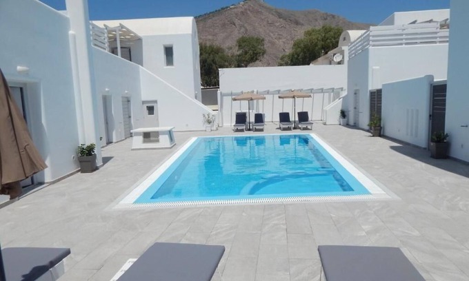 Perissa Hotel | Petra Aqua Villa
