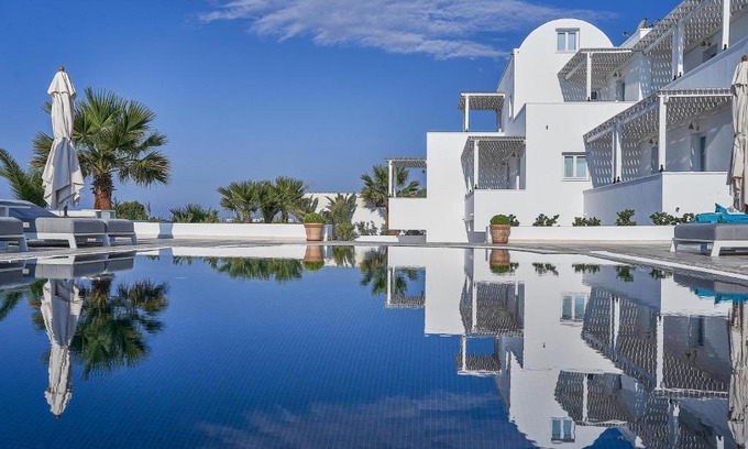 Agios Georgios Hotel | Petri Suites