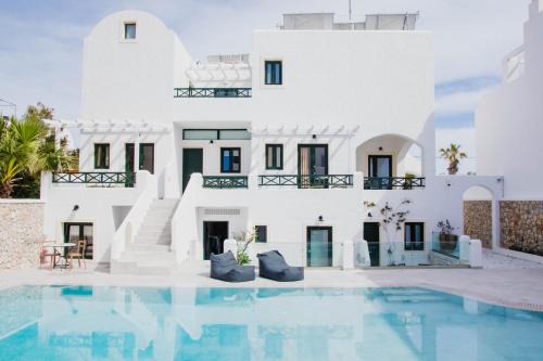 Perissa Hotel | Sellada Beach