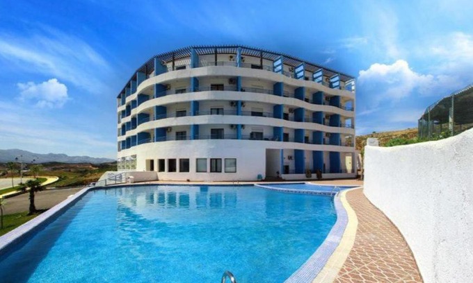 Cabo Negro Apartment | studio avec piscine et wifi à cabonegro