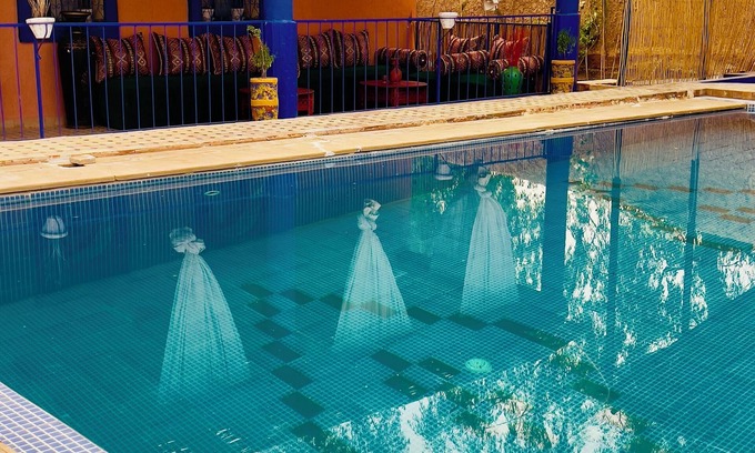 Ait Azzi Villa | Villa Oasis Rouge Sable