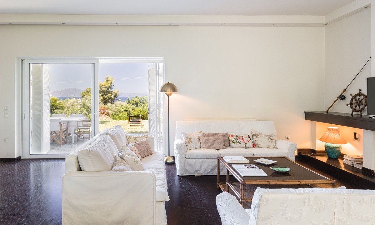 Mikri Mantineia Villa | Old Sport Mansion