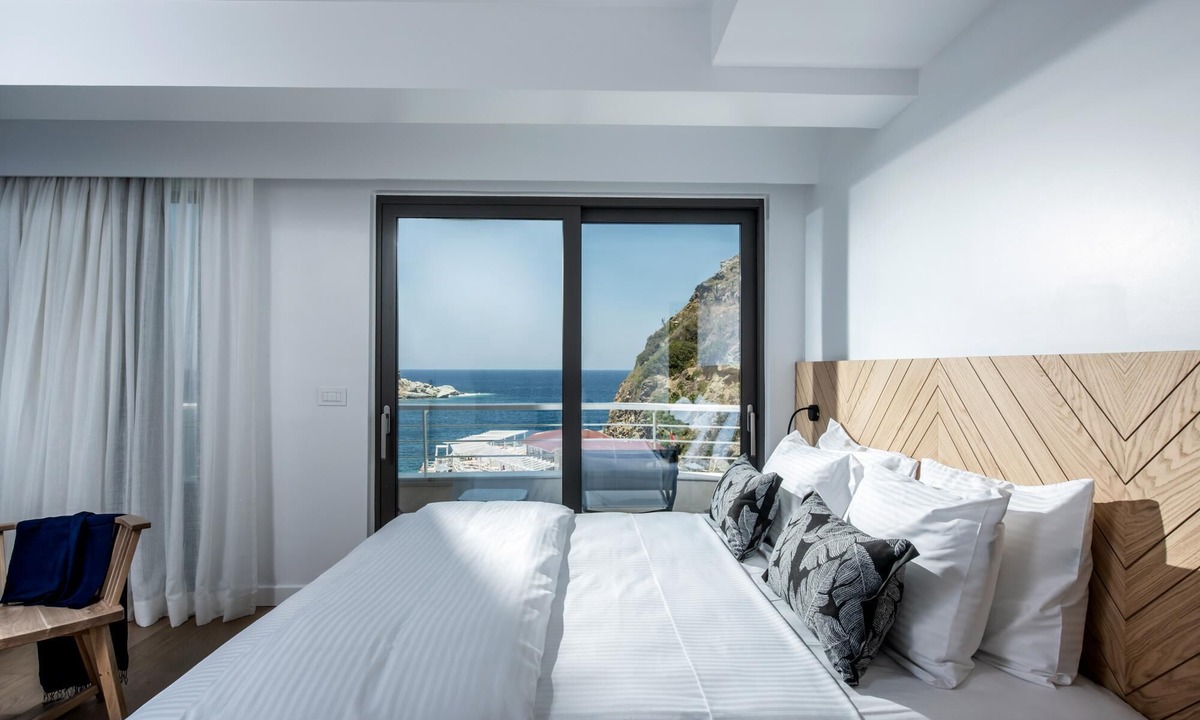 Lygaria Villa | Made By The Sea Villas 9 Bdrm