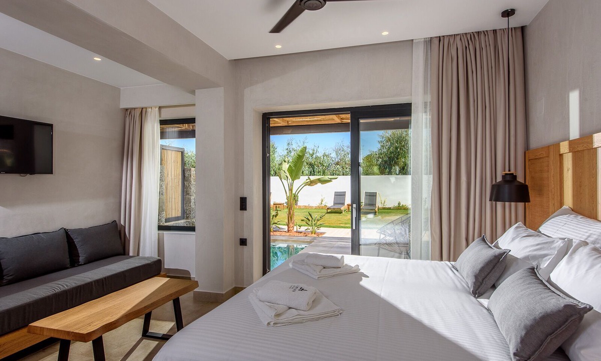 Malia Hotel | AneSea Hotel