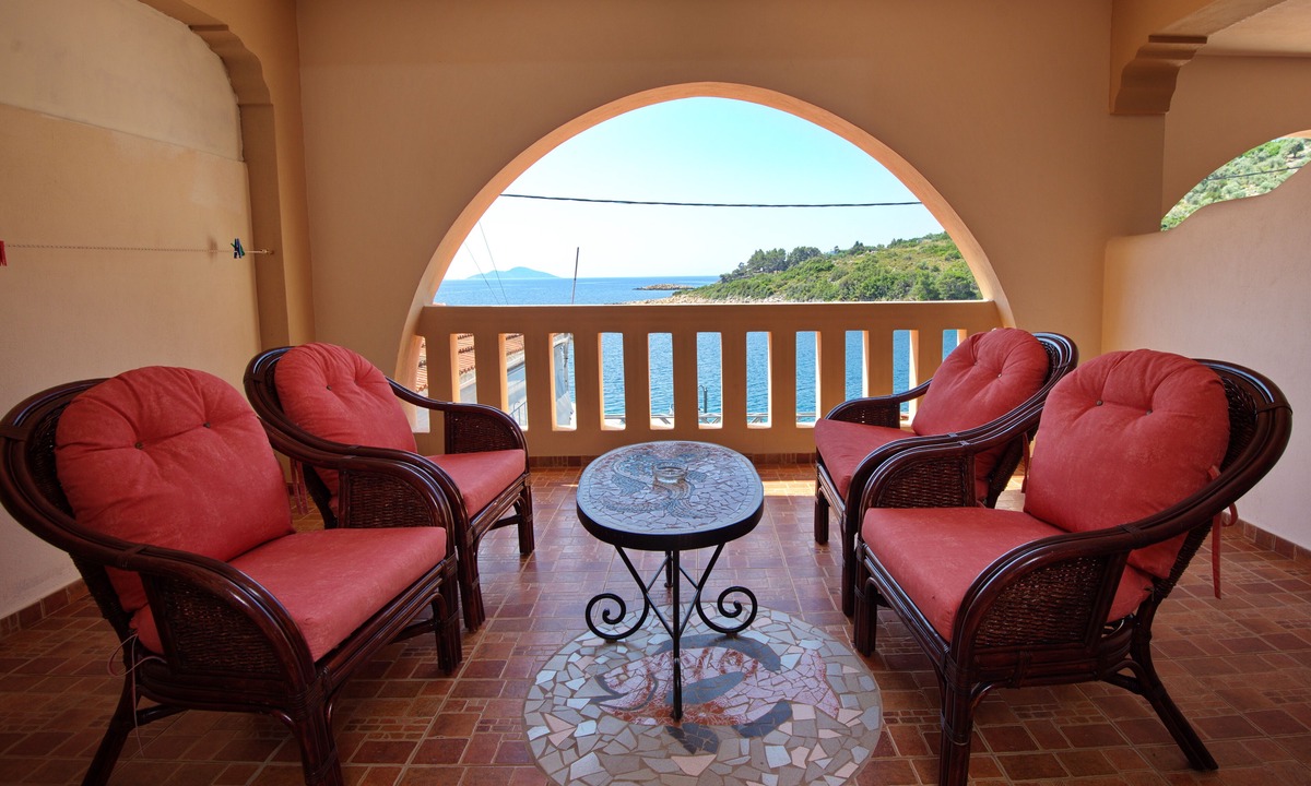 Steni Vala Hotel | Sossinola