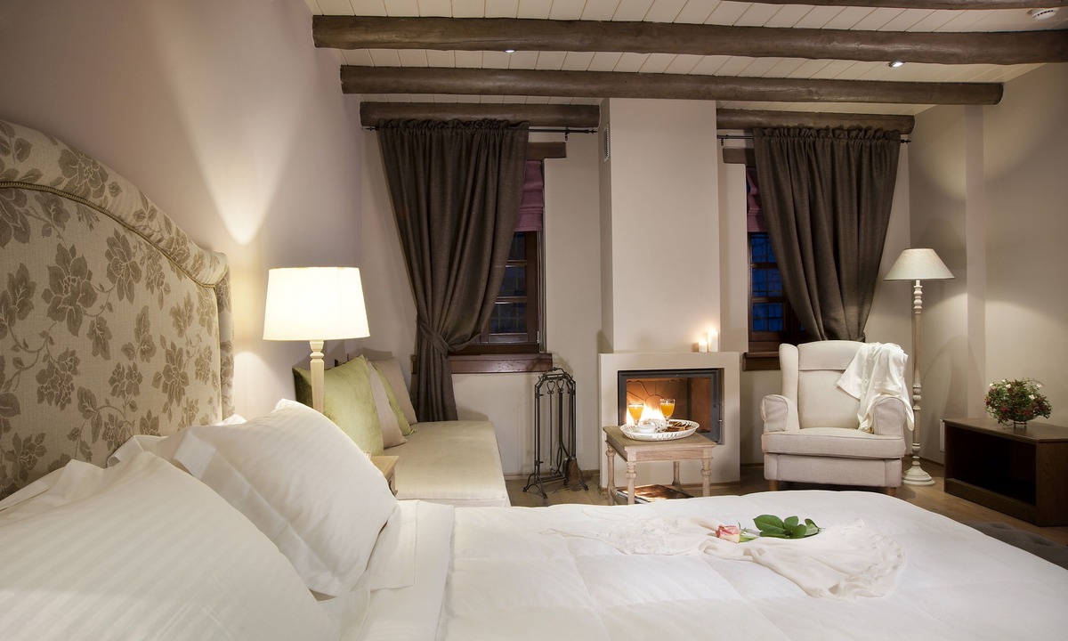 Aristi Hotel | Aberratio Boutique Hotel