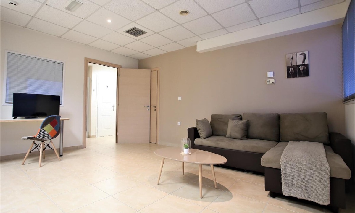 Markopoulon House | GK Airport Suites - Free Shuttle by GK Hospitality Group